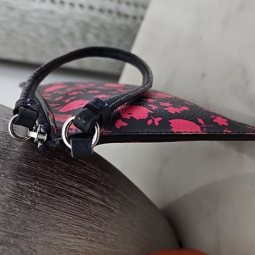 Coach Floral Wristlet - Picture 7 of 8